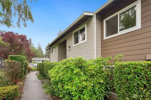 921 130th St SW #H202, Everett, WA 98204