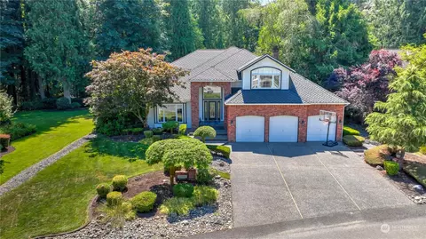 23935 NE 31st Way, Sammamish, WA 98074