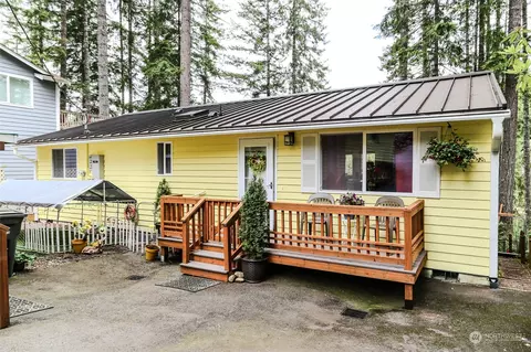 70 NE Raintree Ln, Tahuya, WA 98588