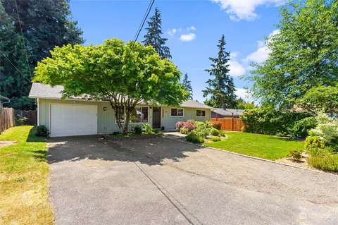 2124 201st Pl SW, Lynnwood, WA 98036