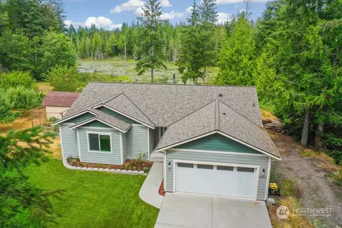18794 NW Starwood Ln, Seabeck, WA 98380