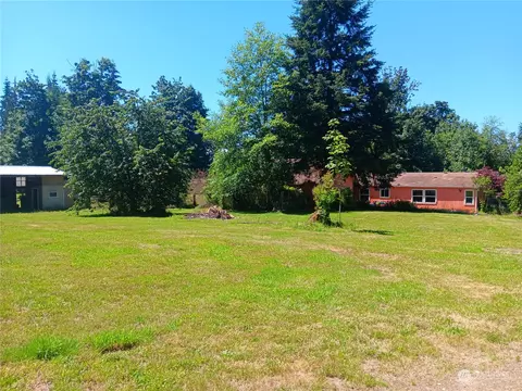 220 86th St NW, Marysville, WA 98271