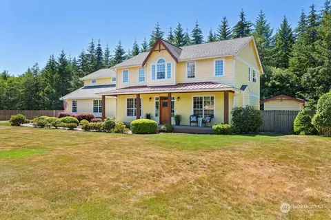 8405 Jamieson Ct SW, Olympia, WA 98512