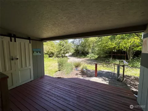 211 Robbins Rd, Sequim, WA 98382 photo 9