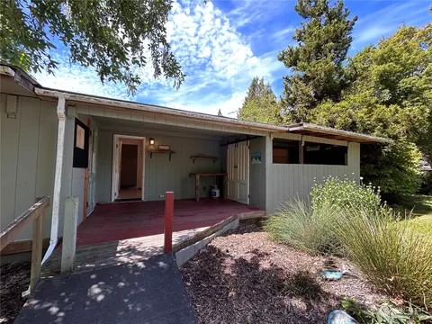 211 Robbins Rd, Sequim, WA 98382 photo 3