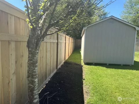 Exterior - 3 Perth Pl, Cosmopolis, WA 98537 photo 6 of 8
