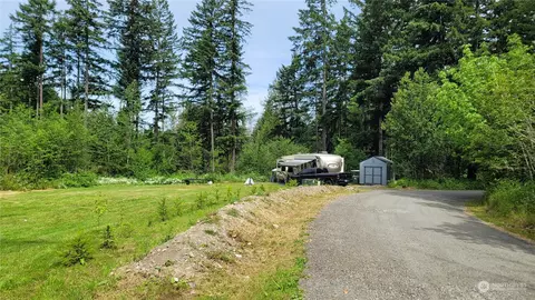 36512 80th Ave E, Eatonville, WA 98328