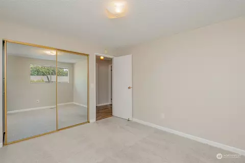 21909 1st Ave W, Bothell, WA 98021 photo 24