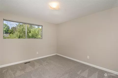 21909 1st Ave W, Bothell, WA 98021 photo 23