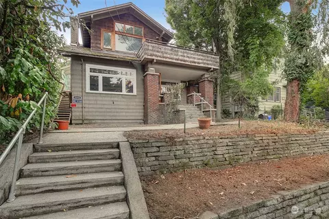 3211 Franklin Ave E, Seattle, WA 98102
