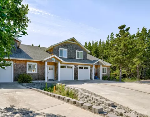240 NW 28th St #240B, Long Beach, WA 98631