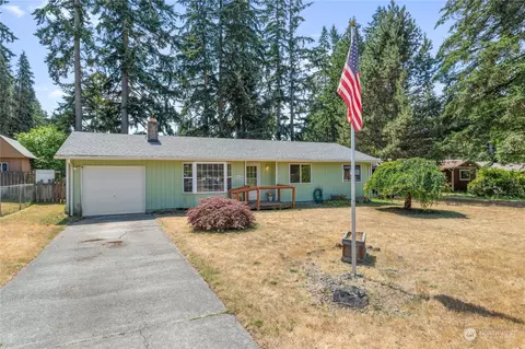 3270 SE Azalea Ave, Port Orchard, WA 98366