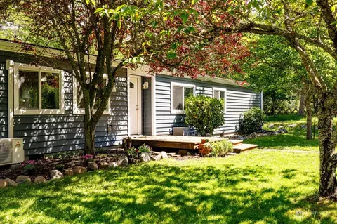 515 E Wilderness Way, Oak Harbor, WA 98277