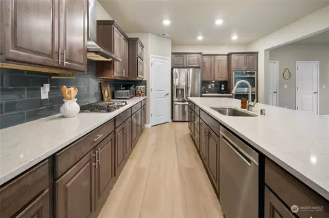 Kitchen - 4427 235th Pl SE, Bothell, WA 98021 photo 3 of 4