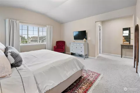 Bedroom - 4427 235th Pl SE, Bothell, WA 98021 photo 2 of 6