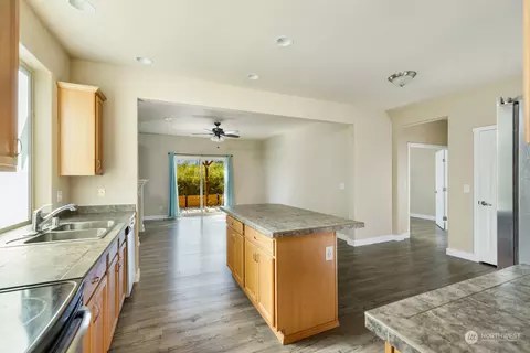 7365 Radius Loop SE, Lacey, WA 98513 photo 15