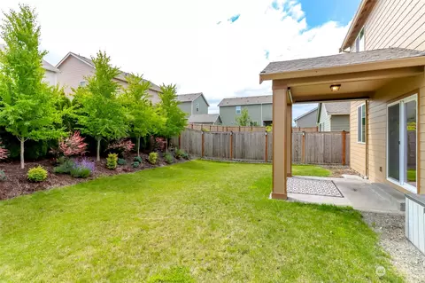 Exterior - 205 Holdner Ln, Enumclaw, WA 98022 photo 3 of 6