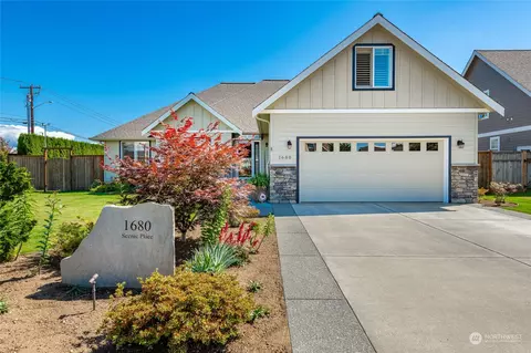 1680 Scenic Pl, Lynden, WA 98264