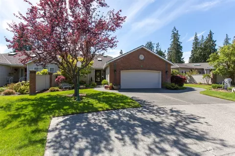 272 Foursome Dr, Sequim, WA 98382