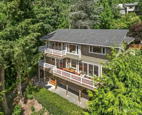 13400 64th Ter NE, Kirkland, WA 98034