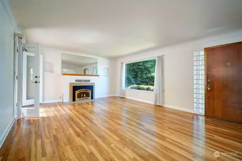 5725 West Dr, Everett, WA 98203 photo 4