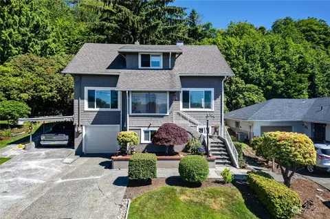 121 W Chenault Ave, Hoquiam, WA 98550