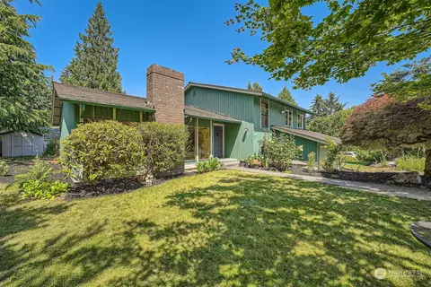 16460 SE 35th St, Bellevue, WA 98008