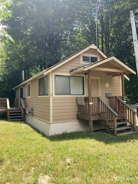 1311 NE Tahuya River Rd, Tahuya, WA 98588