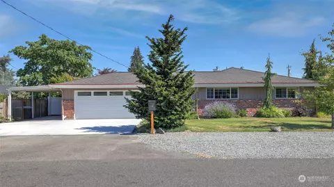 1725 10th Ave NW, Puyallup, WA 98371