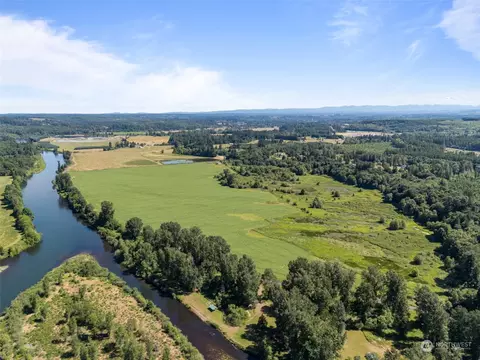 870 Imboden Rd, Castle Rock, WA 98611