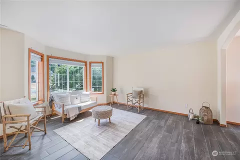 Living - 20014 34th Ave SE, Bothell, WA 98012 photo 3 of 3