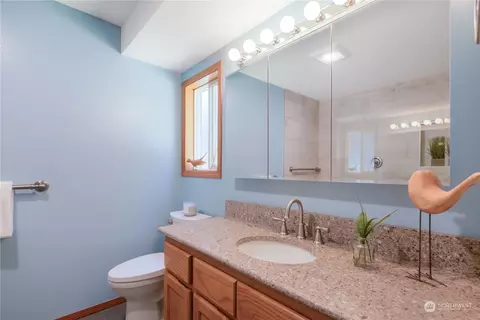 Bath - 20014 34th Ave SE, Bothell, WA 98012 photo 1 of 3