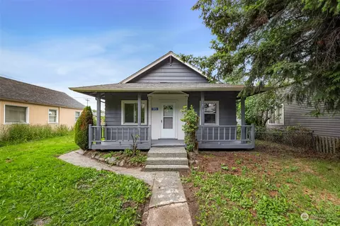 315 Avon Ave, Burlington, WA 98233