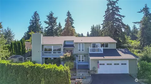 10129 63rd Pl W, Mukilteo, WA 98275