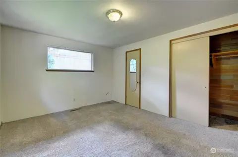 Bedroom - 6329 Beverly Ln, Everett, WA 98203 photo 1 of 7