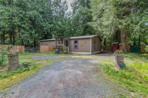 542 Sprague Valley Drive Ct, Maple Falls, WA 98266