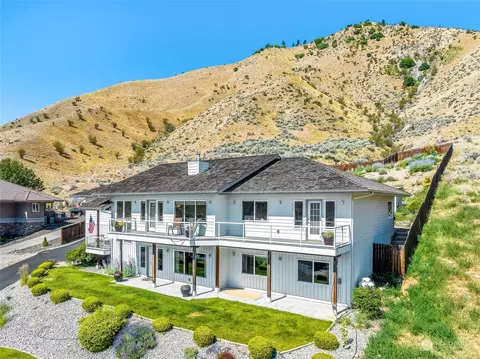 638 Kings Ct, Wenatchee, WA 98801