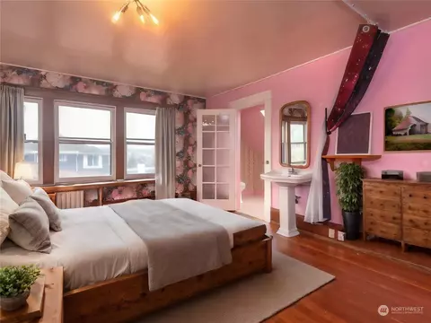 Bedroom - 2208 Rucker Ave, Everett, WA 98201 photo 5 of 7