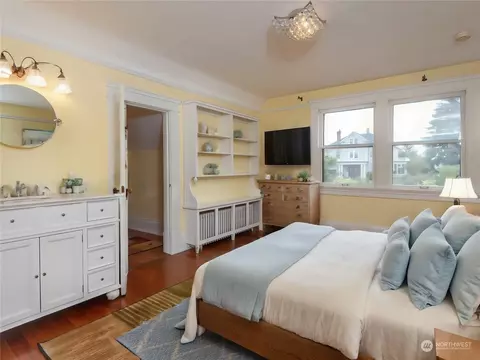 Bedroom - 2208 Rucker Ave, Everett, WA 98201 photo 3 of 7