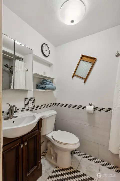 Bath - 132 176th St E, Spanaway, WA 98387 photo 1 of 2