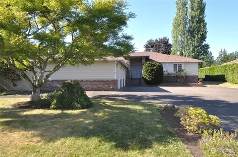 2855 Olie Ann Pl, Enumclaw, WA 98022
