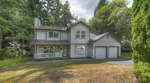 6025 NE Whale Dancer Ct, Suquamish, WA 98392