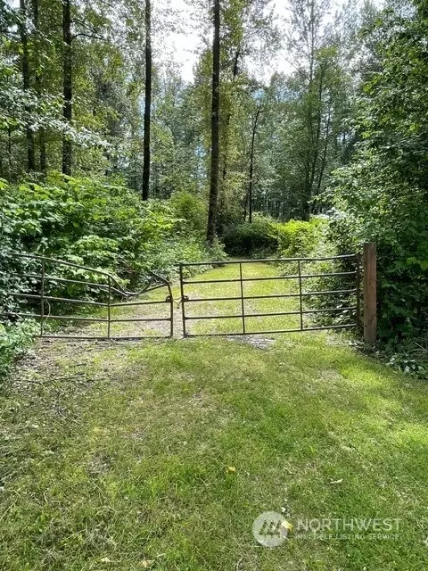 9562 N Lyman Ferry Rd, Lyman, WA 98255