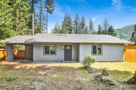 8344 Holly Ln, Maple Falls, WA 98266