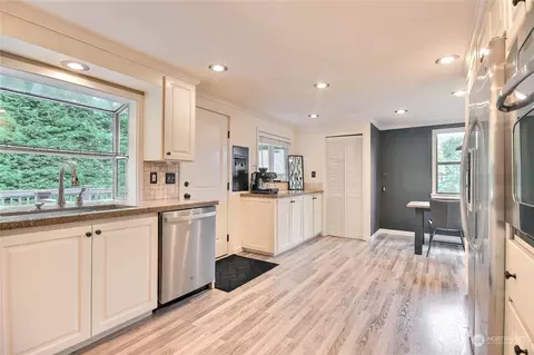 31 213th St SW, Bothell, WA 98021 photo 14