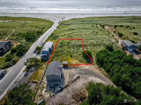 510 340th Pl, Ocean Park, WA 98640