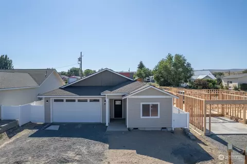 41 S Fir St S, Soap Lake, WA 98851