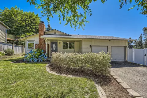 810 212th Pl SW, Lynnwood, WA 98036