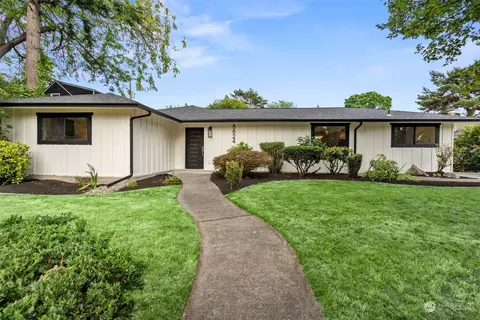 5624 56th Ave NE, Seattle, WA 98105