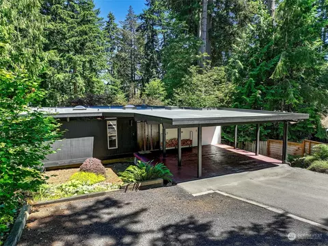 18242 24th Ave NE, Shoreline, WA 98155